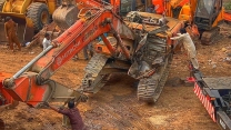 Damaged Excavator Repairing Process How To Repair By Pakistani Mechanic