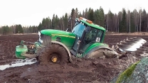 Tractors Stuck in mud! How Agricultural Machinery Rescued From Extreme Deep Mud!