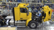 Inside Luxury Peterbilt Truck Factory Producing American Long-Haul Trucks