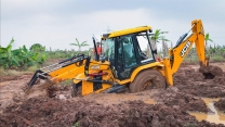 New JCB 3DX Plus Backhoe Loader Unfortunately Stuck in Mud its Self Rescue