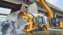 Washing JCB 215 Excavator and JCB 3DX with Driver take Blissful bath together in Thamirabarani River