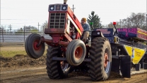 Tractor Pulling : Farm Stock Tractors. Rushville, IN Spring Pull .